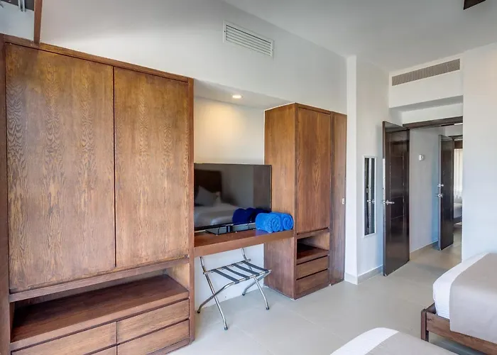 Aldea Thai By Mistik Vacation Aparthotel 4*